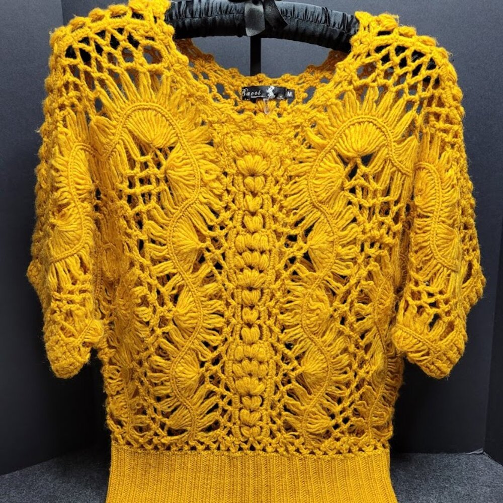 Vintage Bacci Yellow Crochet Dolman Sleeve Sweater Size M